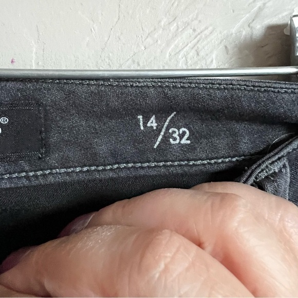 Liverpool Faded Black The High Ankle Skinny denim Jeans - Picture 6 of 12